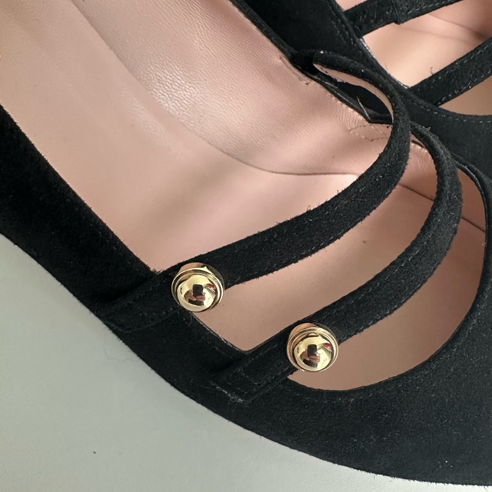 Kate Spade Black Heels with Gold Accents - Picture 3 of 8